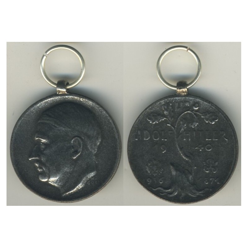 medaglia dedicata a Hitler