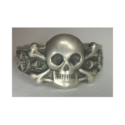 Anello Totenkopf