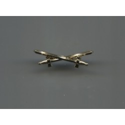 Crossed swords pin badge