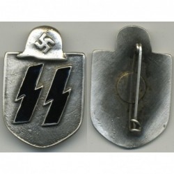 Some distinguishing regimental Waffen badge