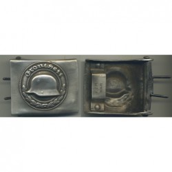 Frontheit buckle for the troop