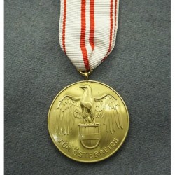 Austrian War Commemorative Medal 1914  1918