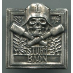 Badge of the assault troops of the 11 Infantry Division Sturm Baon. Dimensions: 32x35 mm
