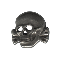 Totenkopf skull ss badge